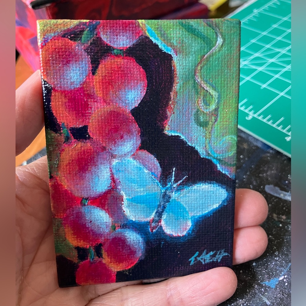 ⭕️ SOLD Original painting blue butterfly purple grapes artwork artist direct - Picture 4 of 6